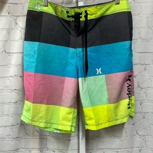 Hurley phantom plaid men’s size 32” board shorts